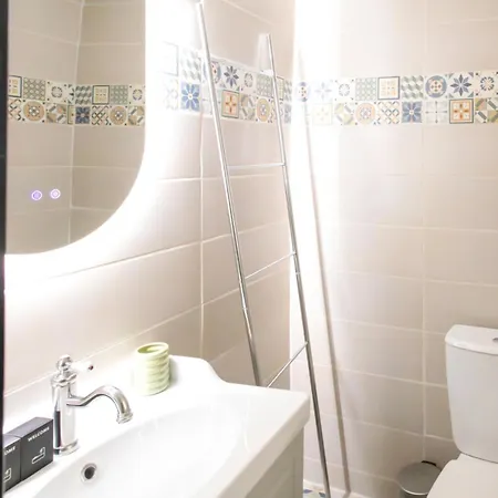 A1 Staywizus - 3p Vieil Wifi 3min A Pied Lägenhet Antibes